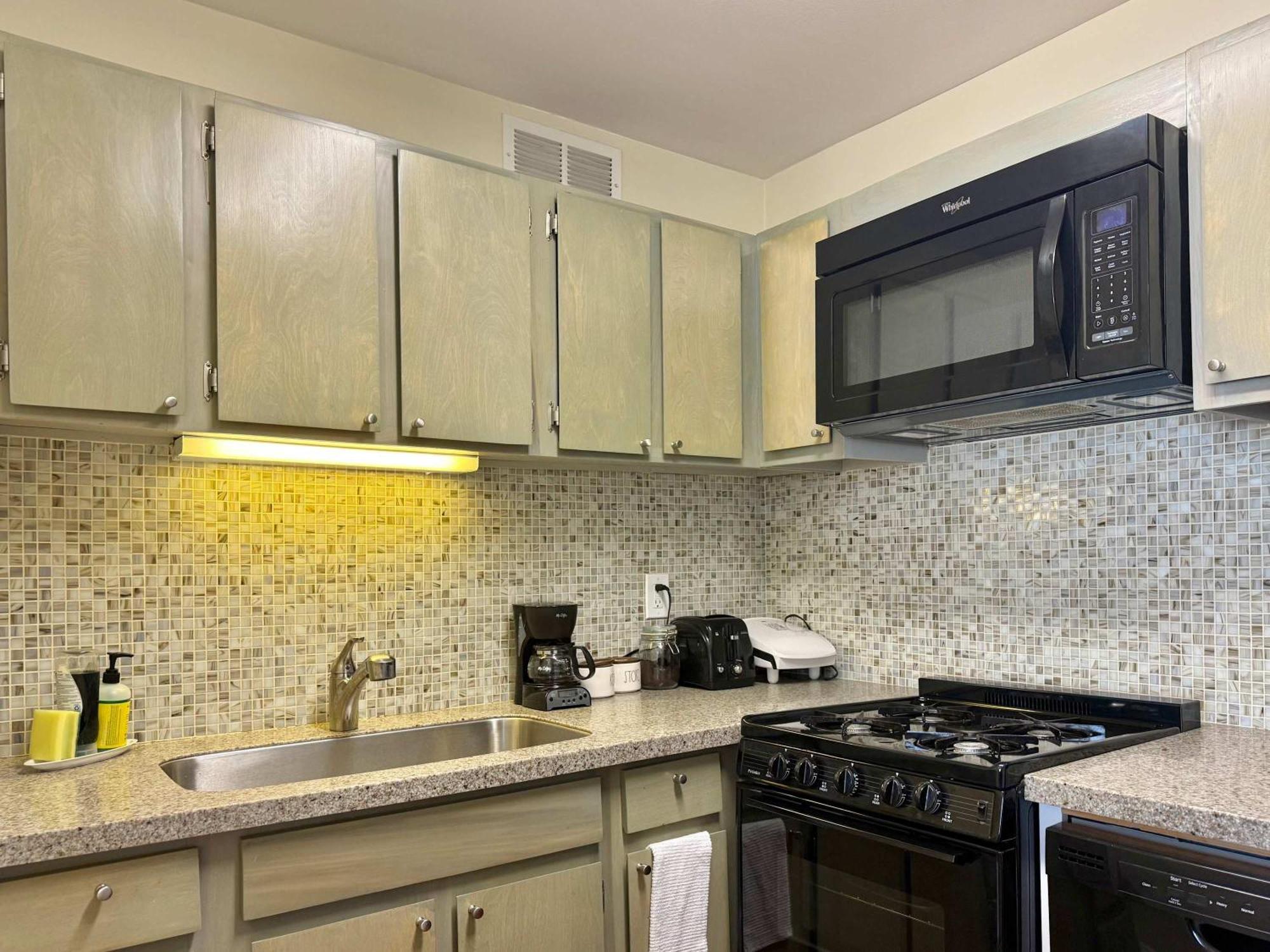 Apartment Atl Downtown View Onsite Parking 1b1b Lm810